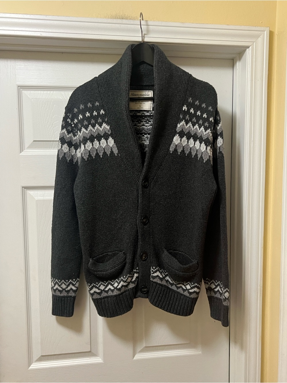 Abercrombie & Fitch Charcoal Shawl-Collar Cardigan with White Fair Isle Accents